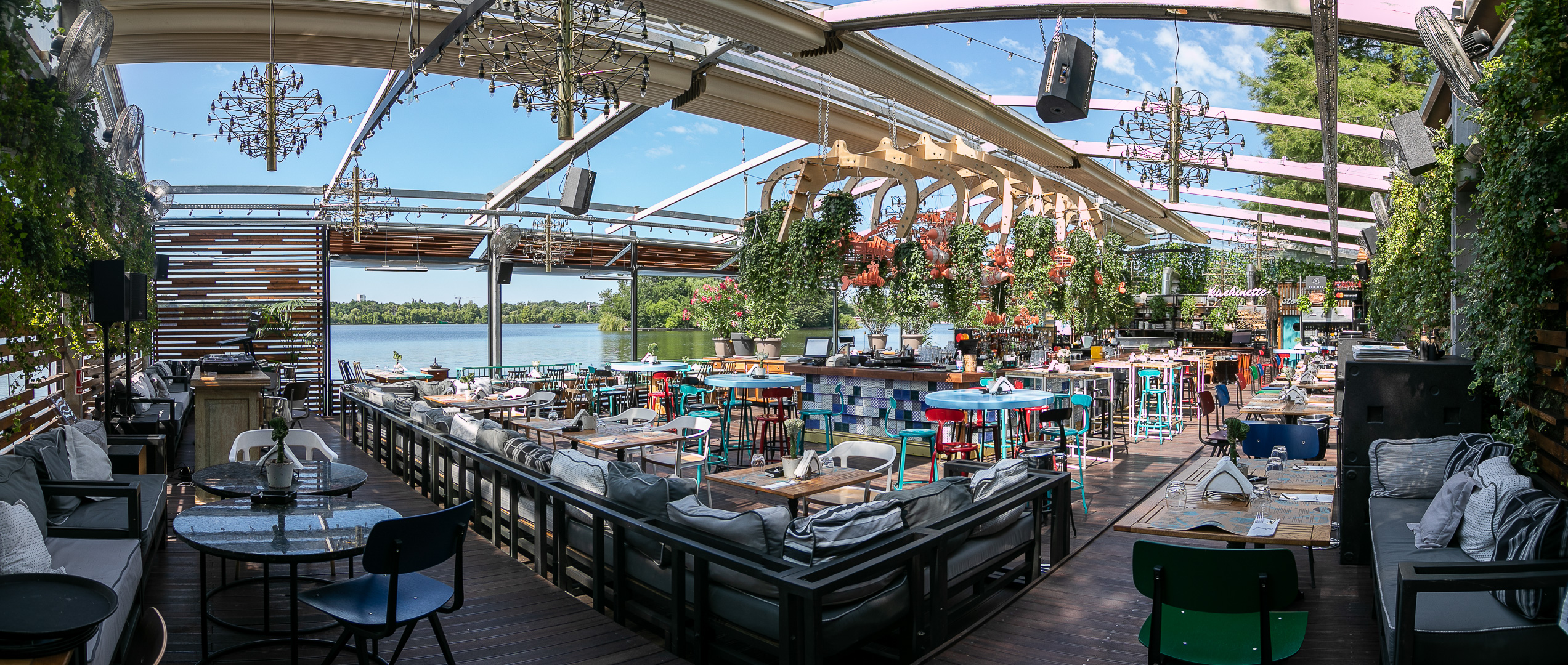 biutiful by the lake mastercard terasa lovedeco