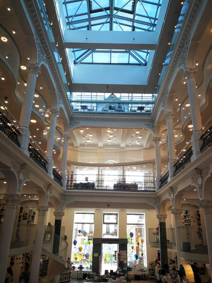 carturesti interior