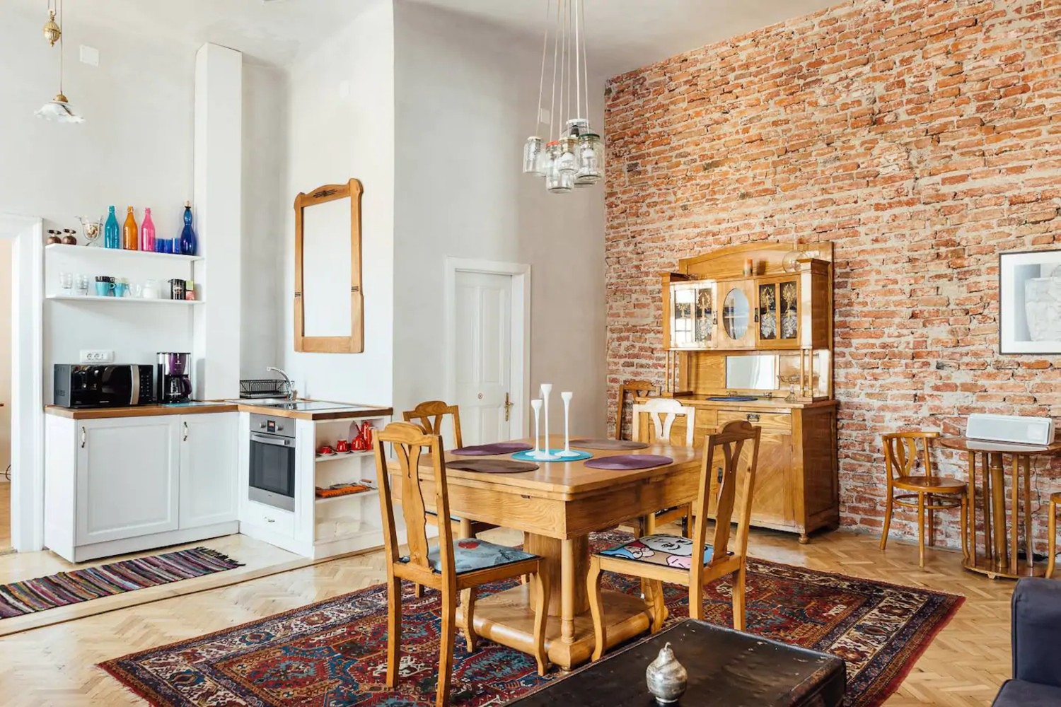 Art Deco Apartment airbnb cluj-napoca lovedeco
