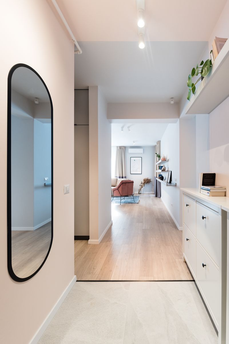 apartament de 3 camere hol