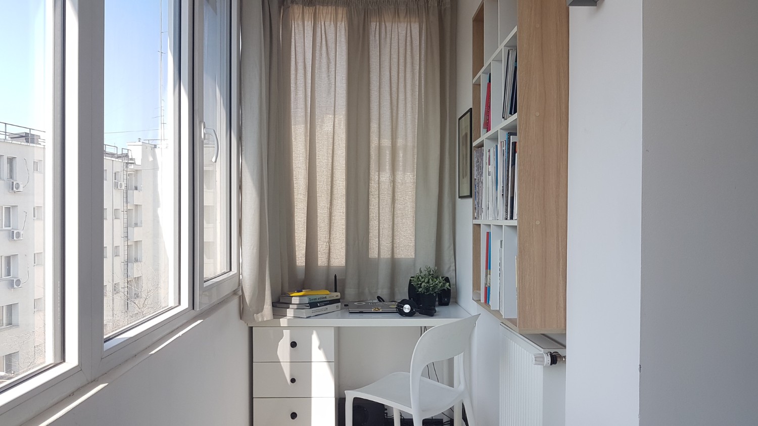 Birou în balcon - arh. Alexandru Călin Space Casuals 