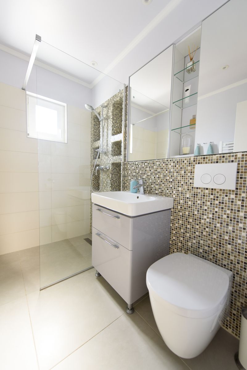 apartament de 3 camere baie