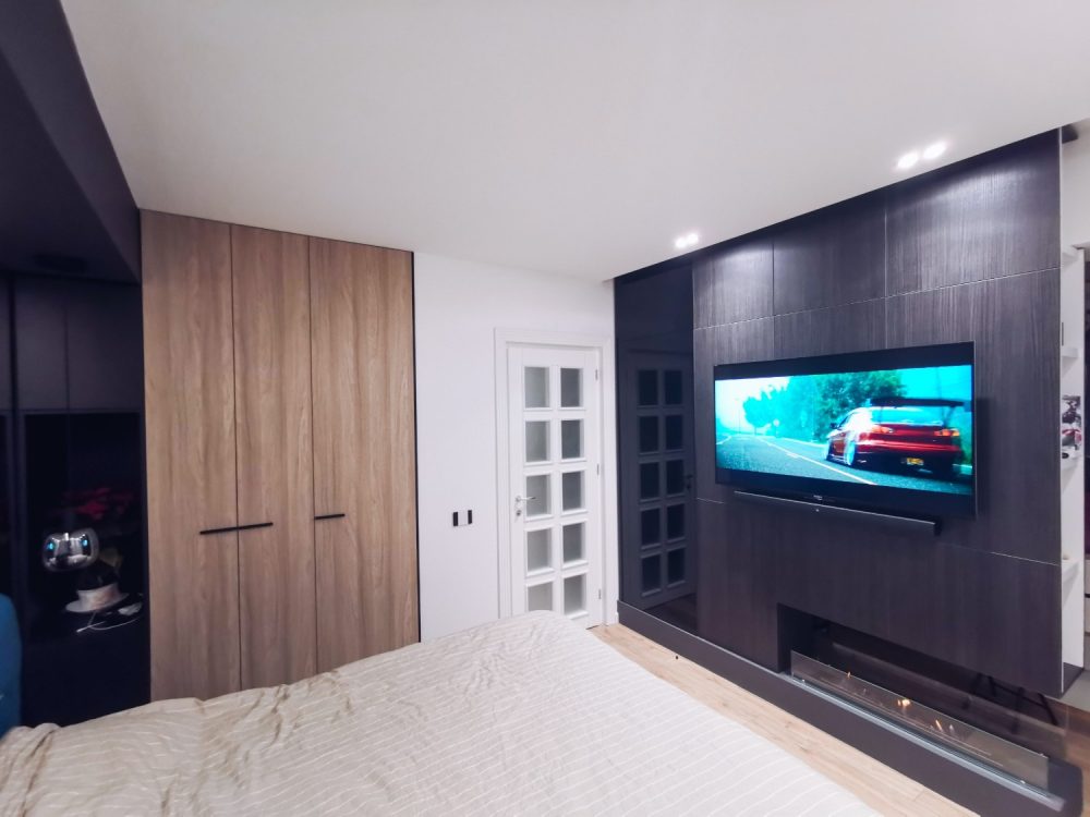 Amenajare dormitor elegant cu marmură și șemineu Iași - PureAmbianceDesign