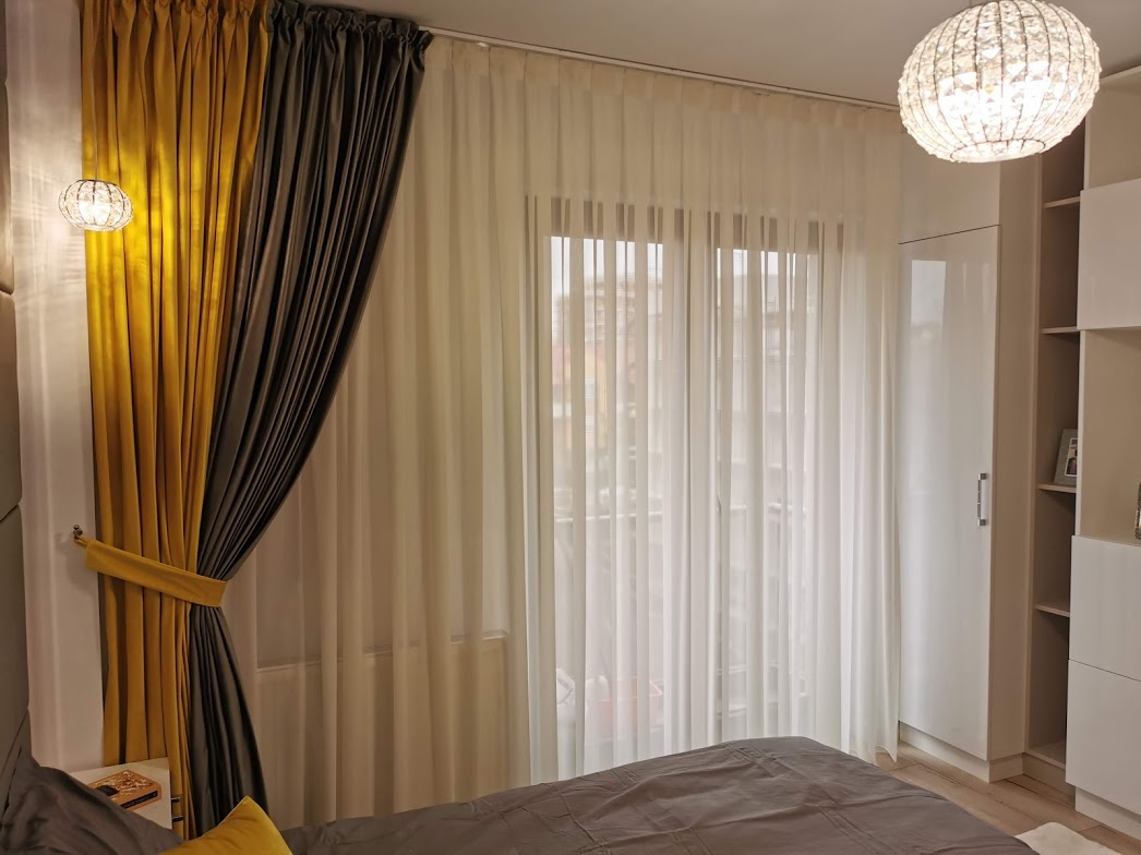 Amenajare dormitor galben si gri Iasi designer de interior Simona Tudorachi - Evia