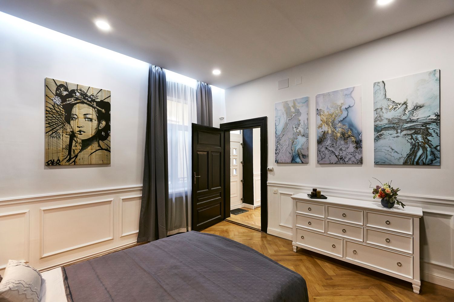 apartament Brasov tablouri