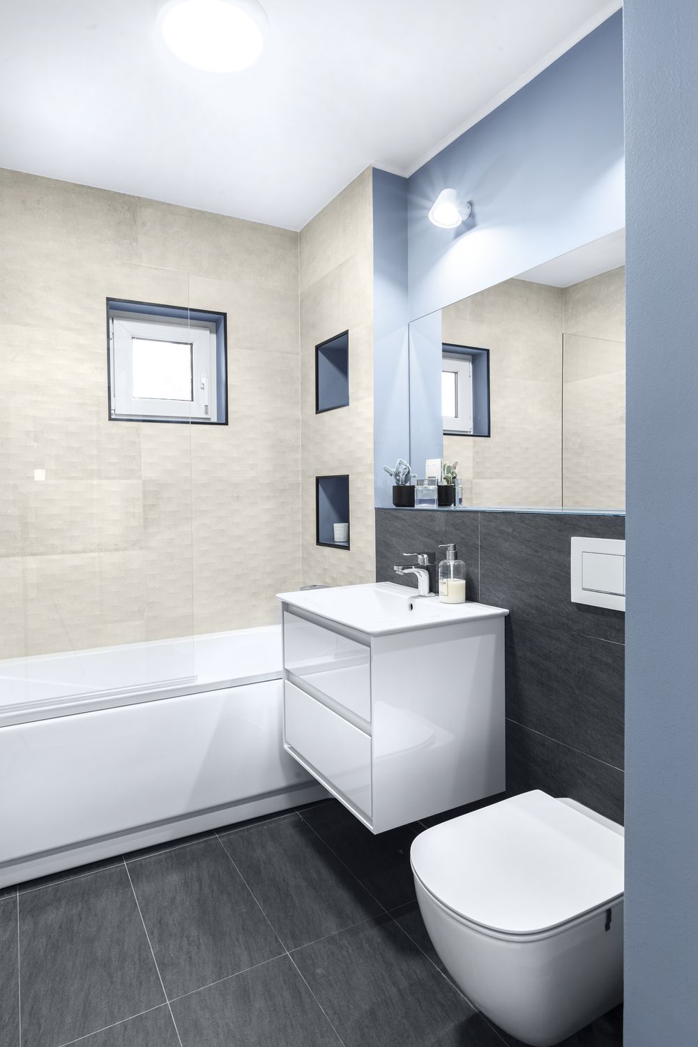 apartament de burlac baie