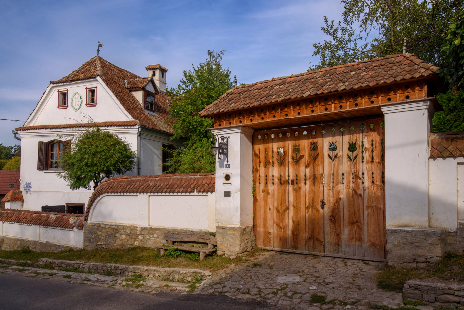 Casele de oaspeți ale Contelui Kálnoky din Micloșoara