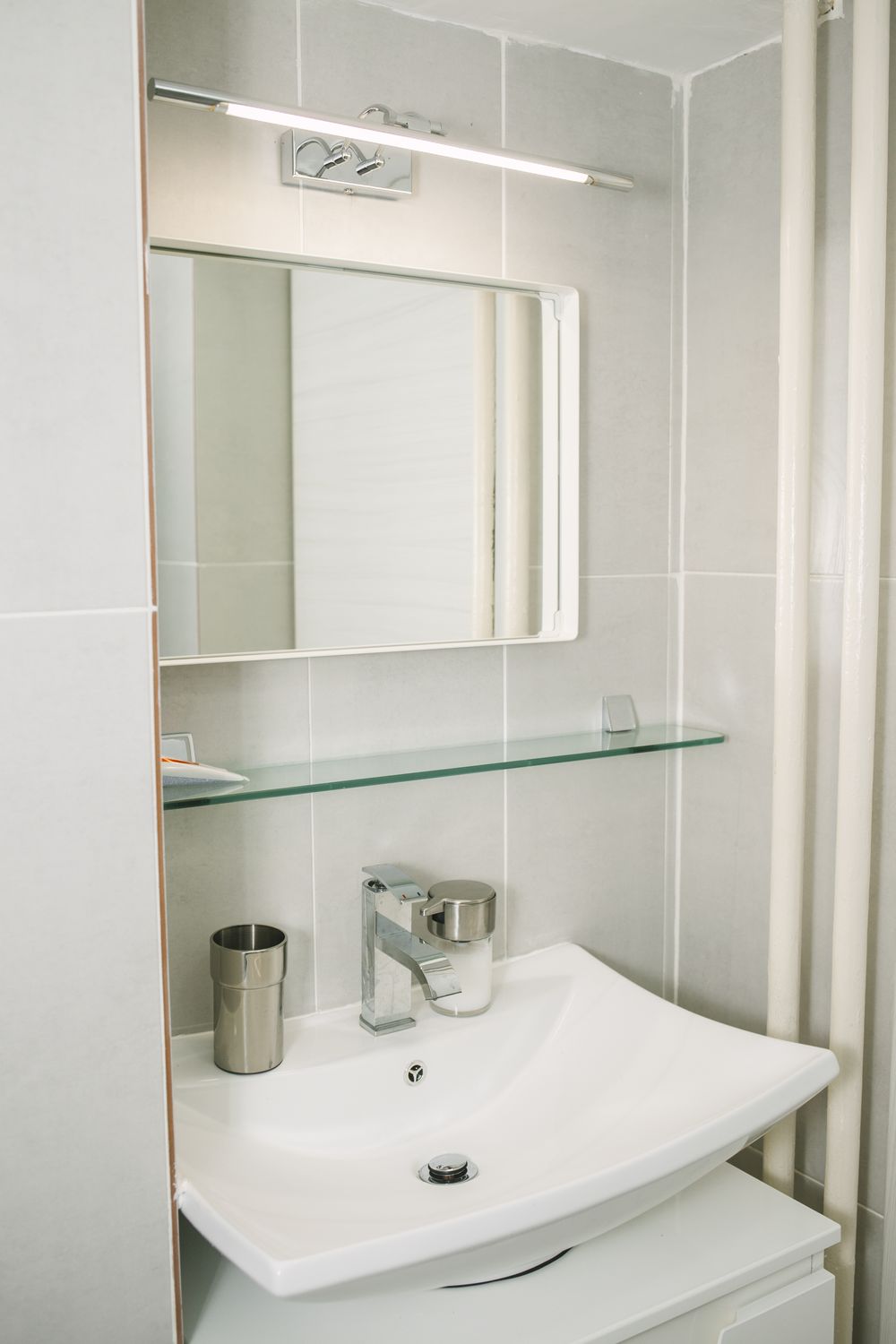 apartament de inchiriat baie