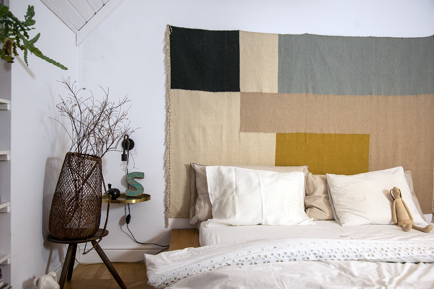 solutii sa reduci zgomotul in apartament tapiserii decoratiuni de perete boho chic