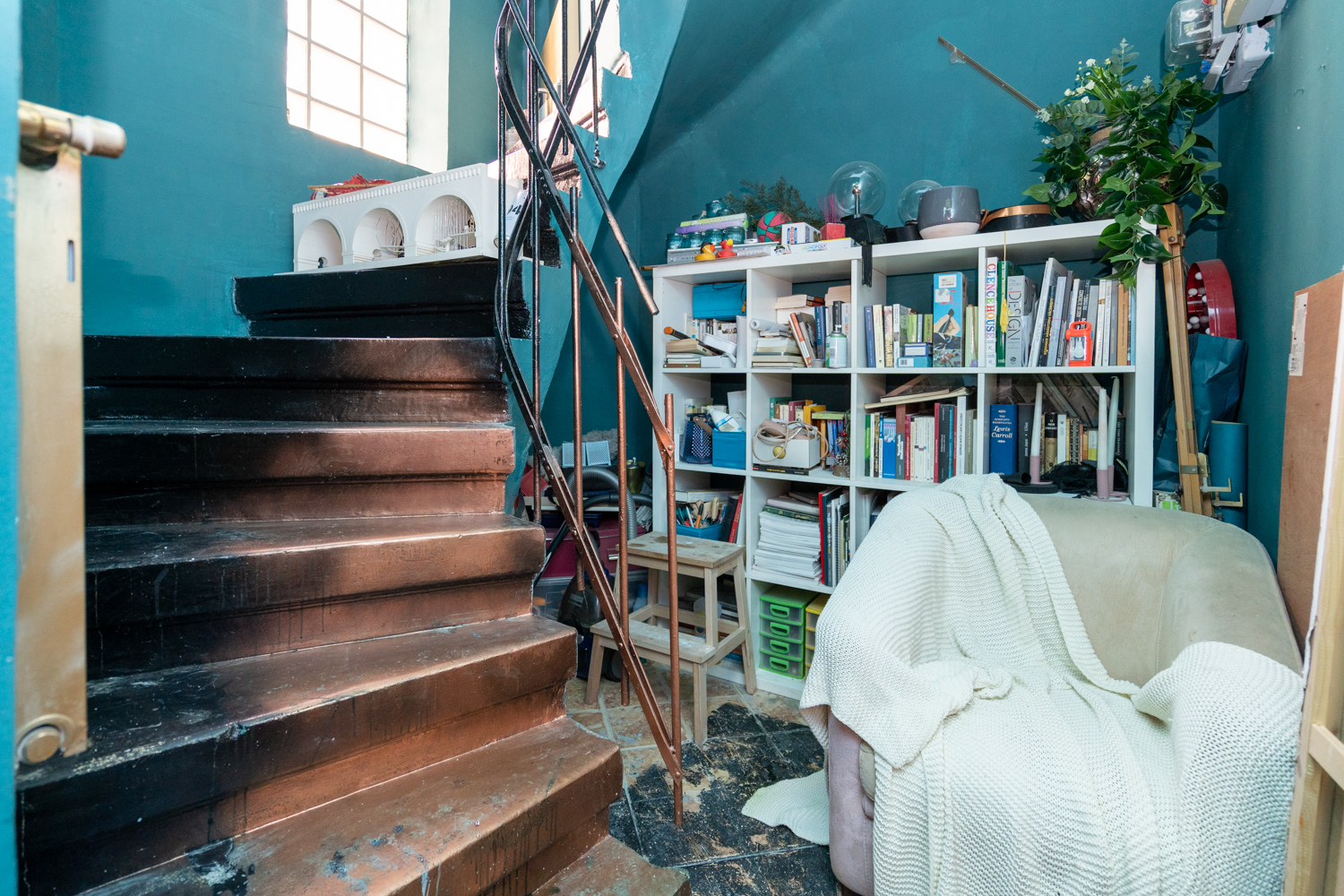 Apartament cu trei camere Calea Victoriei - acasă la arh. Larisa Rățoi - living verde (3)