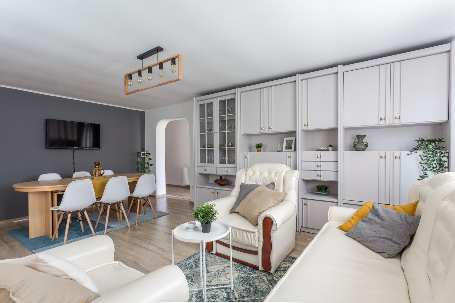Zen Casa Comarnic - living - mobilier vopsit alb - After Deco (3)
