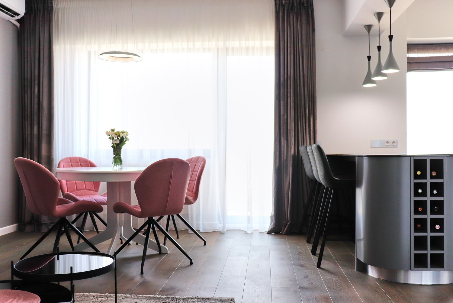dining roz modern