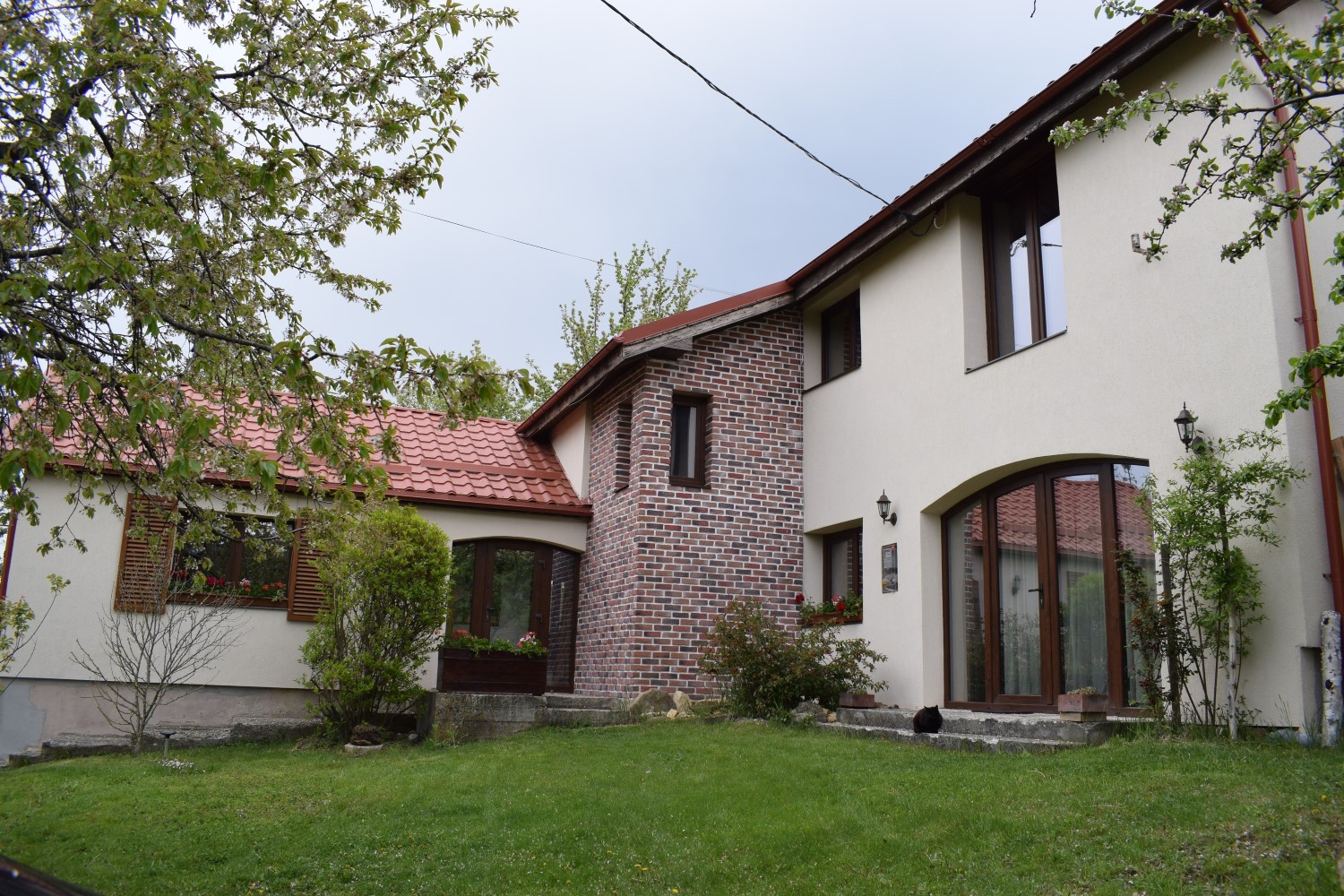 Casa proprietarei din prezent, după 2 renovări în decurs de 19 ani