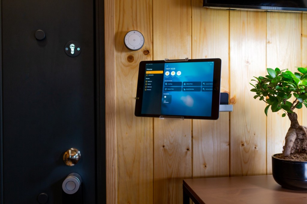 Detalii smarthome - Tiny Hubs