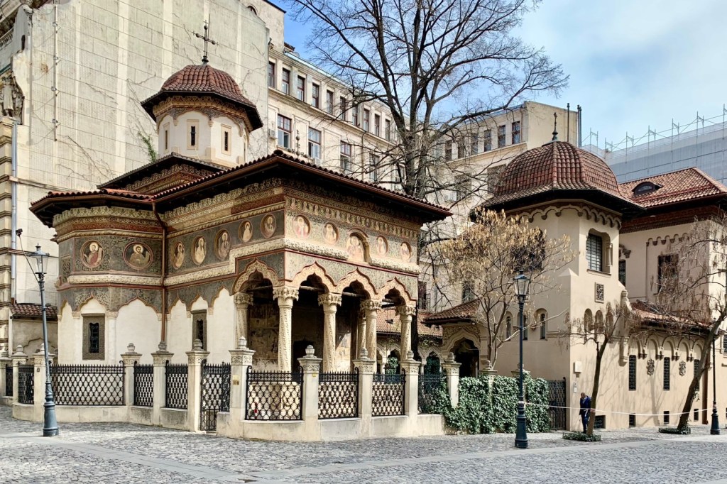 stilul brâncovenesc - biserica stavropoleos