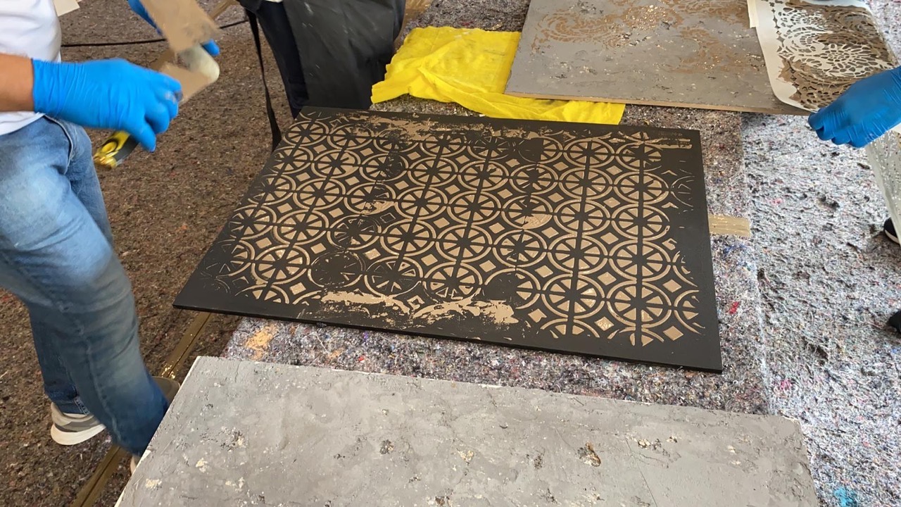 cum sa aplici vopsea decorativa