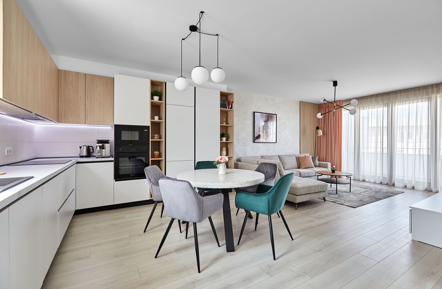 Amenajare apartament Bucuresti arh. Cristina Micu - perdele roz Zen Interior (2)