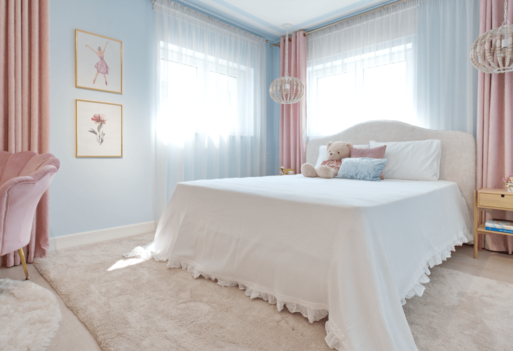 Simona Ungurean Homestyling Casa MaraM camera copii dormitor roz (10)