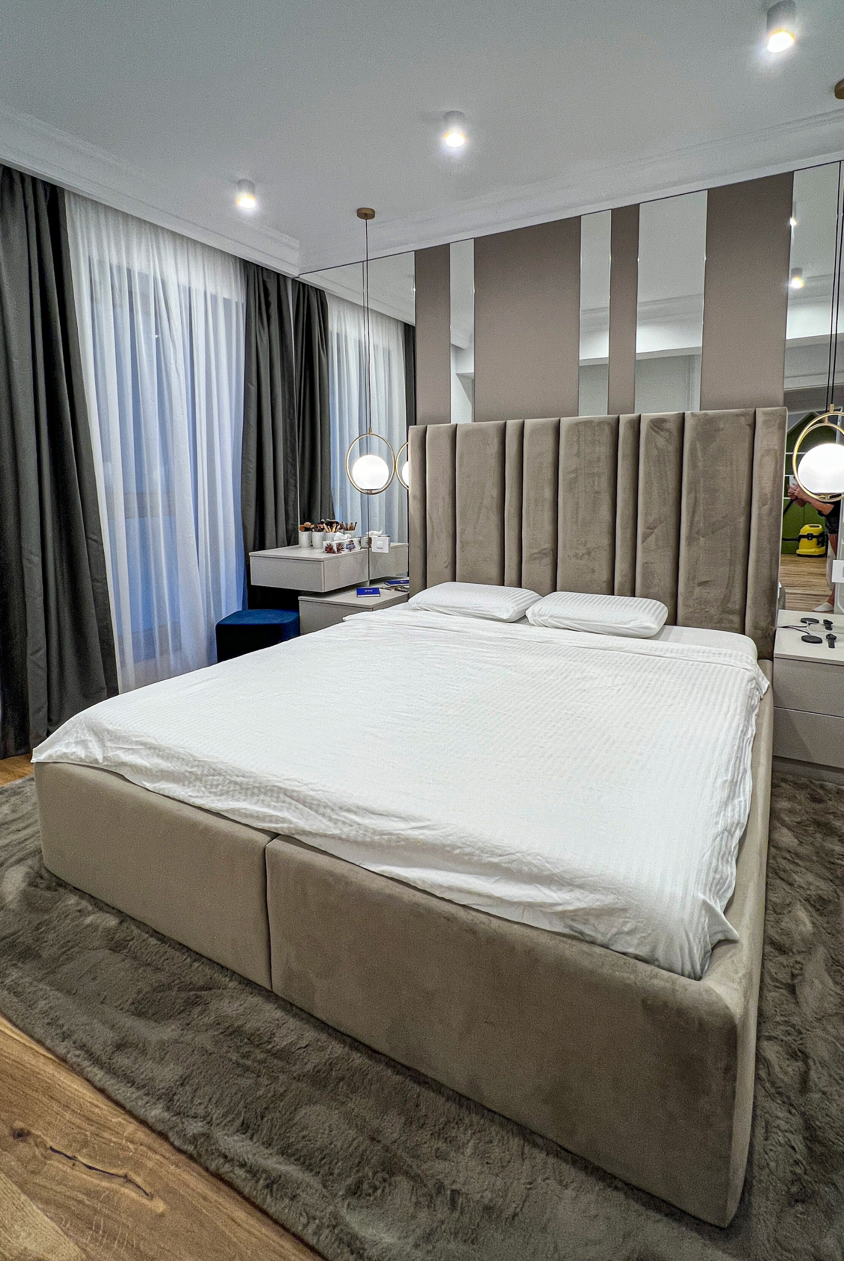 apartament cu trei camere dormitor