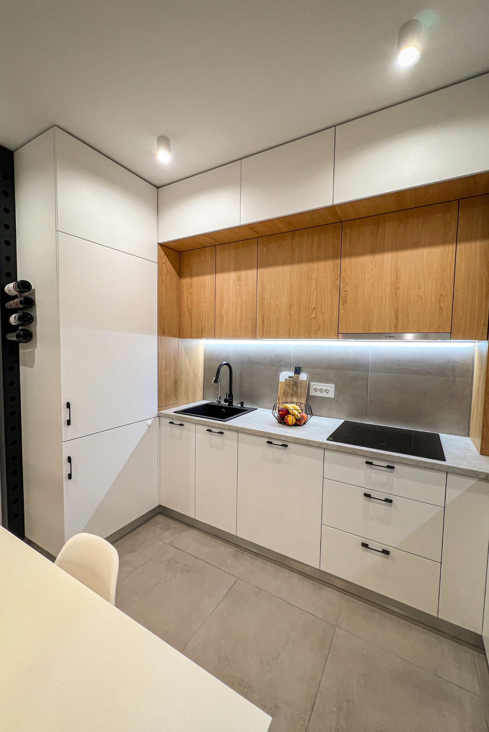 apartament cu trei camere bucătărie
