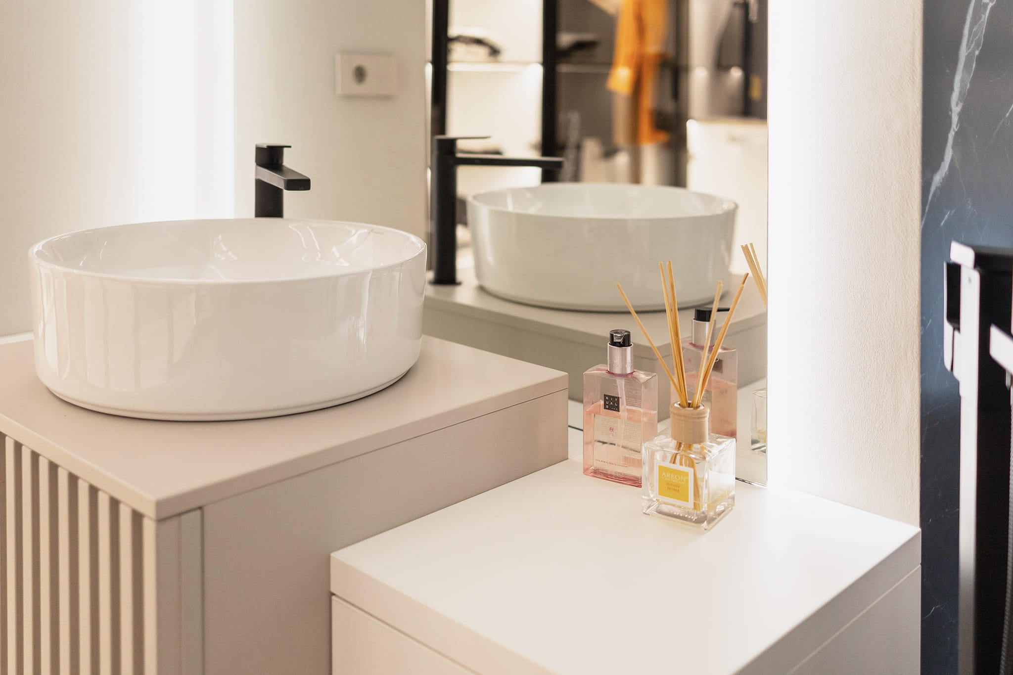 penthouse dressing