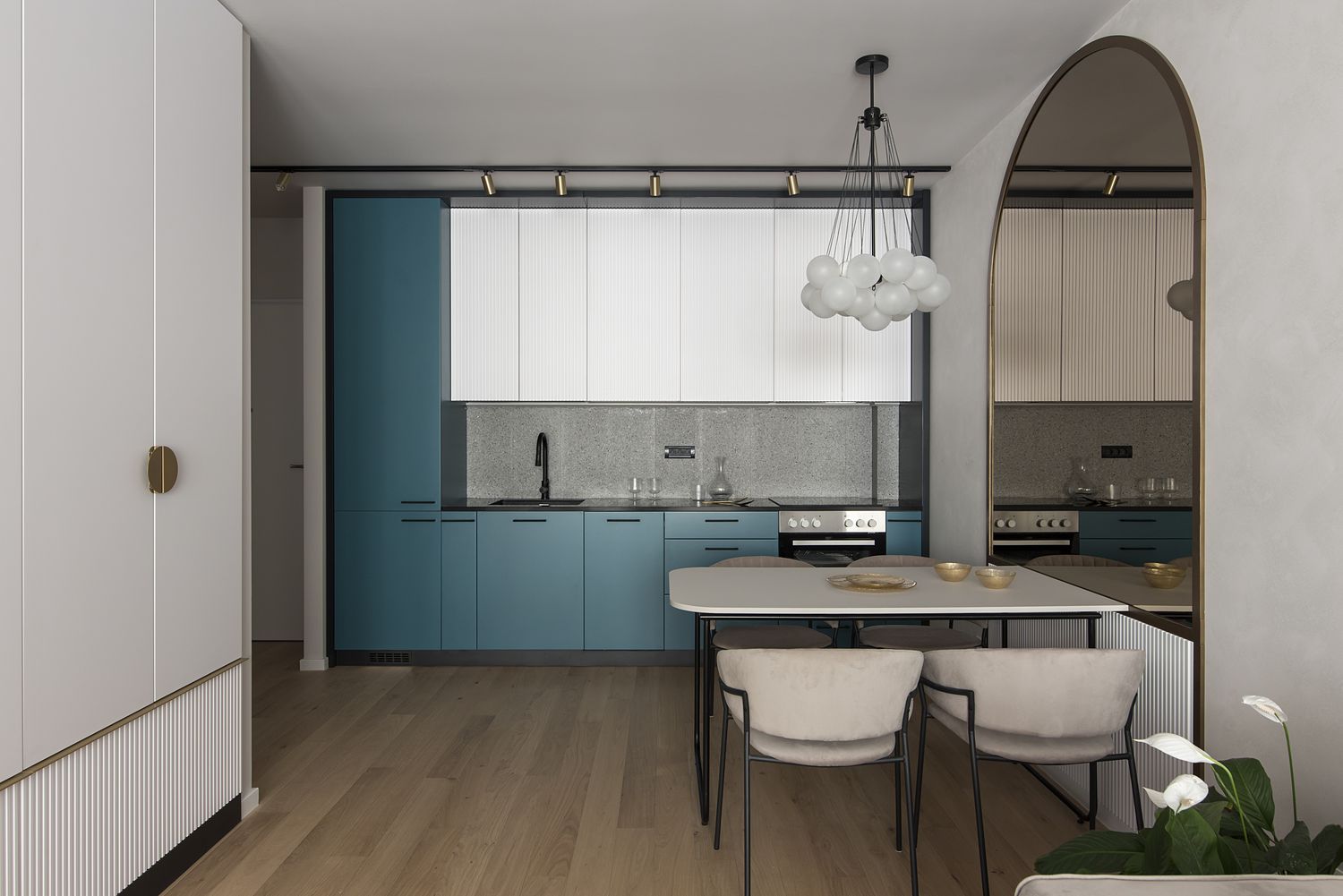 apartament mic bucatarie