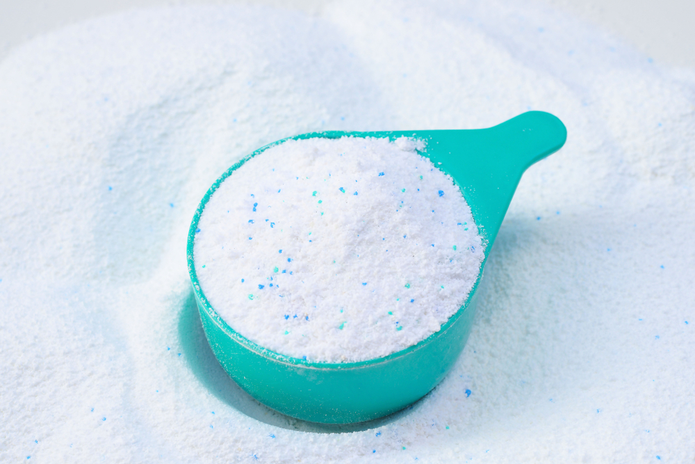 detergent praf sau lichid shutterstock