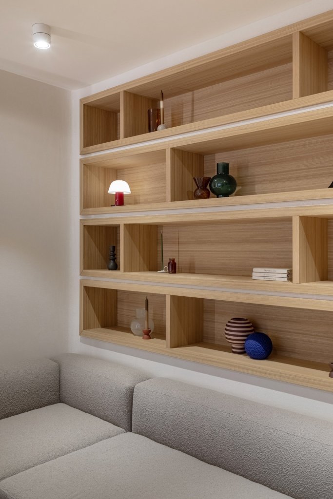apartament București biblioteca