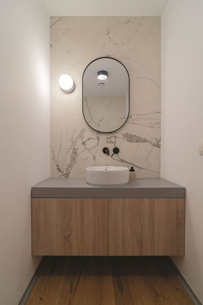 amenajare baie ceramica model marmura