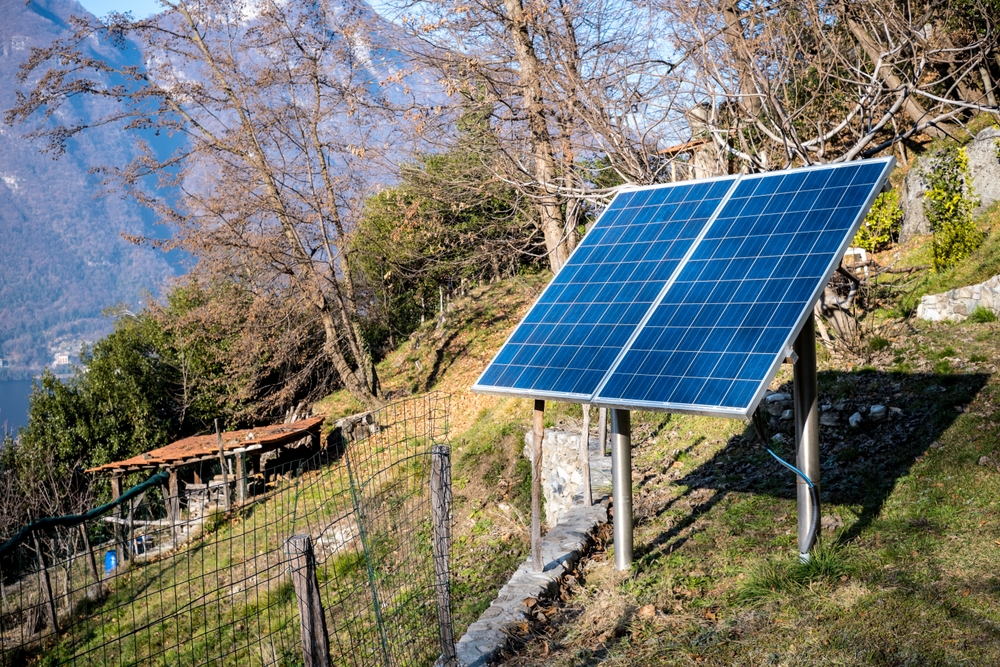 panouri fotovoltaice off-grid in zona izolată de munte 