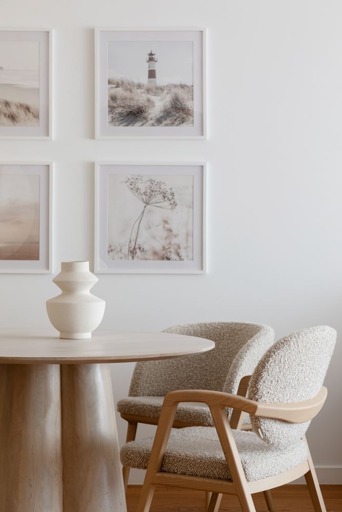 Arhitecta a propus un concept minimalist, cu influențe japoneze, gândit special pentru un apartament destinat închirierii. FOTO: Sabin Prodan