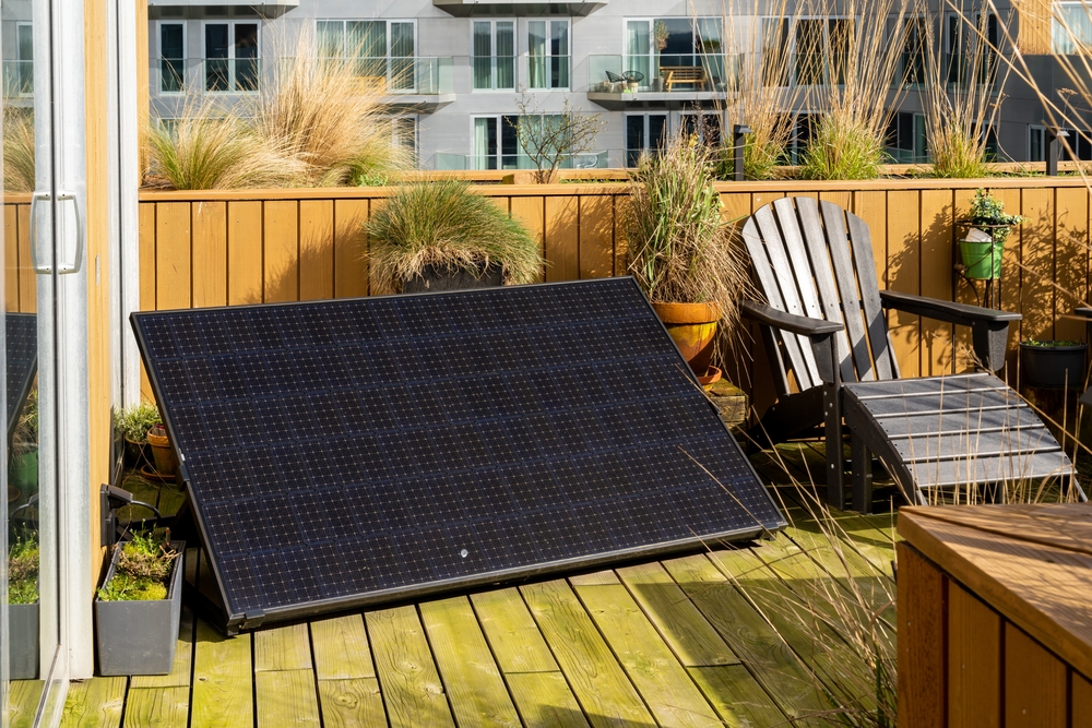 panou solar pe balcon pentru energie electrica
